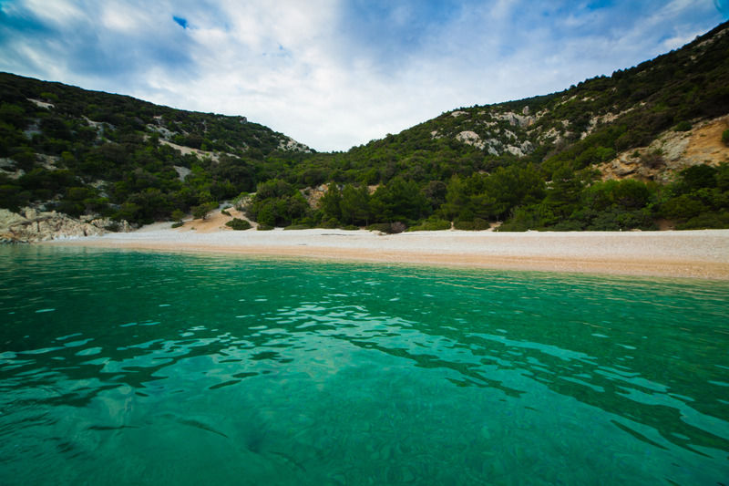 Hotel Zlatni Lav Martinšćica Exteriör bild