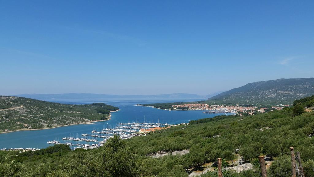 Hotel Zlatni Lav Martinšćica Exteriör bild